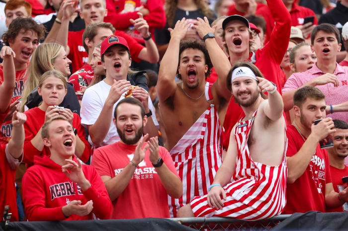 Fans 2022 Nebraska vs Oklahoma football USATSI_19062263