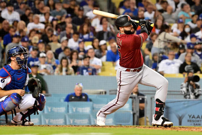 Diamondbacks 2022 Season Player Reviews: Emmanuel Rivera - Sports ...