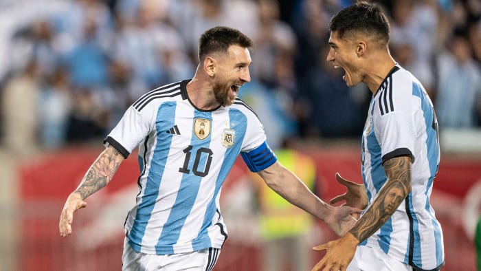 Argentina World Cup squad: Roster, top players in Messi’s last go ...