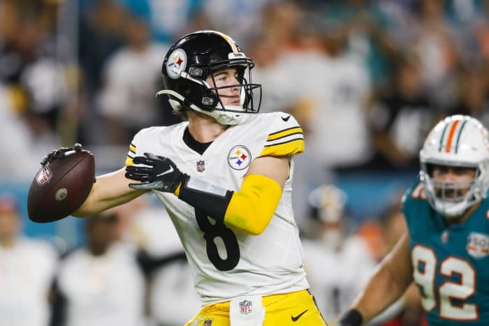 Philadelphia Eagles BREAKING: Pittsburgh Steelers Trade QB Kenny ...