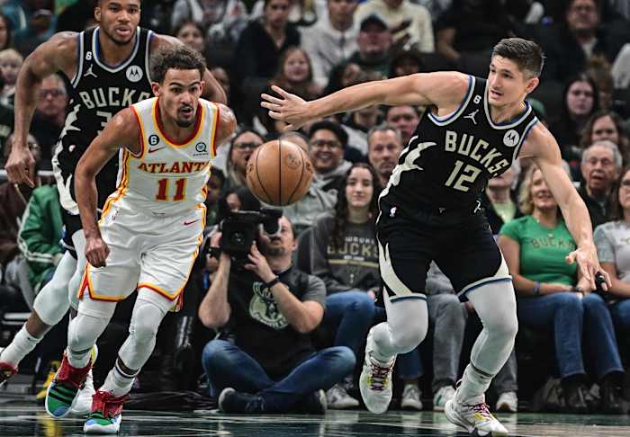 Milwaukee Bucks Defeat Atlanta Hawks 123-115 - Sports Illustrated ...