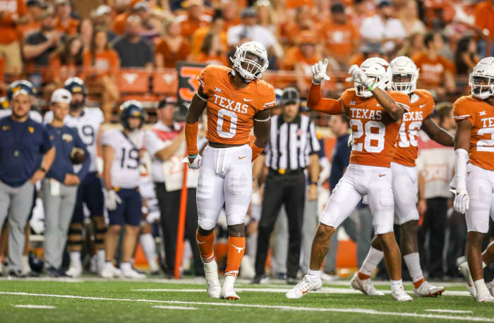 'It's A Blessing': Texas Longhorns LB DeMarvion Overshown Living ...