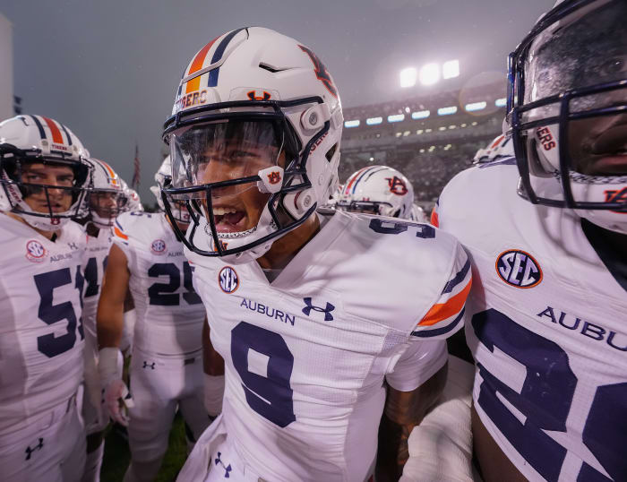 Nov 5, 2022; Starkville, MS, USA; Robby Ashford (9) gets team hyped up before the game between Auburn and Mississippi State at Davis Wade Stadium . Austin Perryman/ AU Athletics