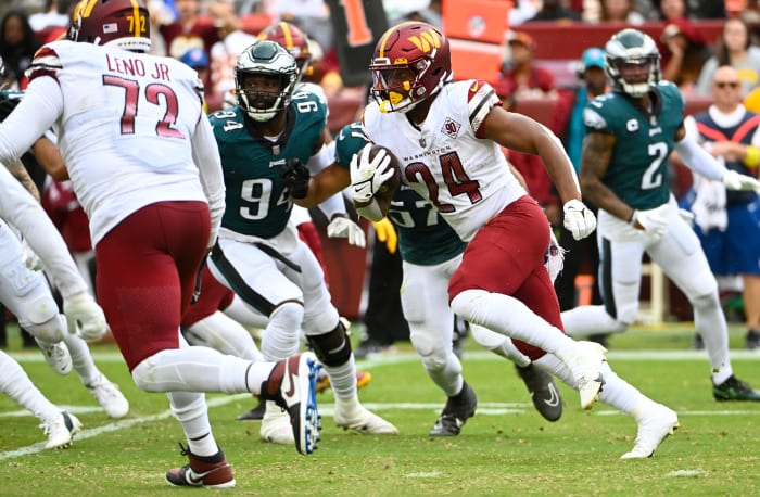 Washington Commanders RB Antonio Gibson Signing with New England ...