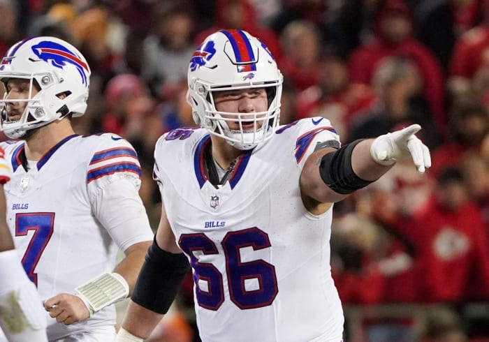 Buffalo Bills Restructure Contract of Dallas Cowboys Ex Connor McGovern ...