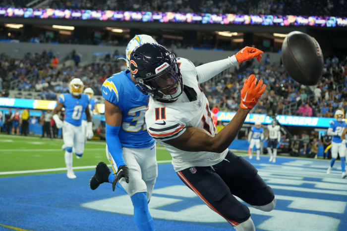 Chicago Bears WR Darnell Mooney: Washington Commanders Free Agency ...