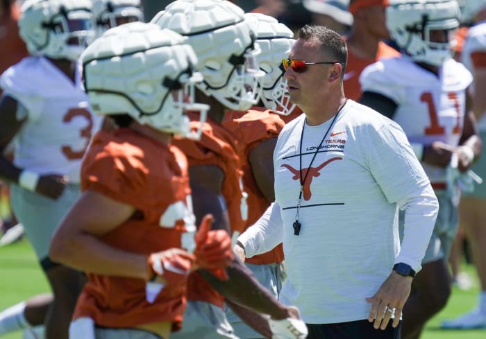 'Be Present': Texas Longhorns Focused On Each Day In Alabama Crimson ...