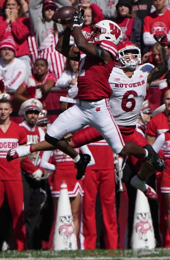 Hallman S Interception Highlights Wisconsin Badgers Victory Over   Usatsi 21593895 