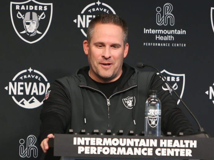 Las Vegas Raiders' Josh McDaniels Midweek Presser, Chicago Bears Week ...