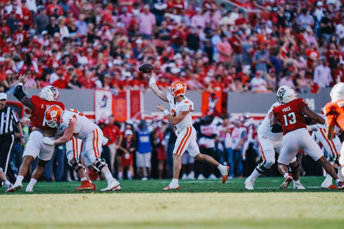 2024 Preview Clemson S Quarterbacks Need To Step Back To Step Up   Klubnik Cade Dcp 06868 