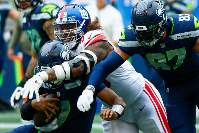 Seattle Seahawks Trade For New York Giants DL Leonard Williams, Swing ...