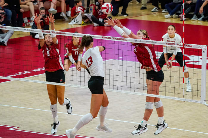 Wisconsin Volleyball Thrilling Triumph Over Purdue 3-1 - Sports ...