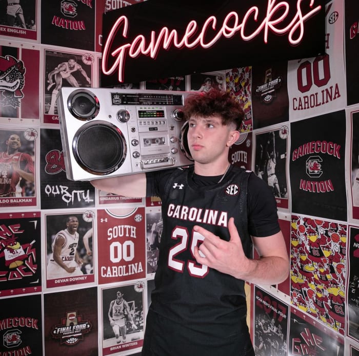 2025's top 60 Point Guard, Eli Ellis, Commits to the Gamecocks Sports