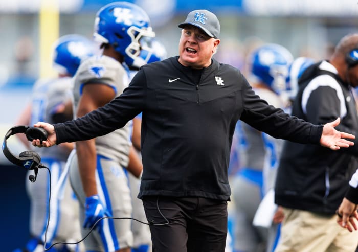 Report: Mark Stoops Deal Nixed By Texas A&M's Board Of Regents At Last ...