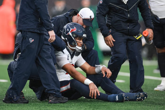 Davis Mills Reacts To C.J. Stroud Concussion After Houston Texans' Week ...