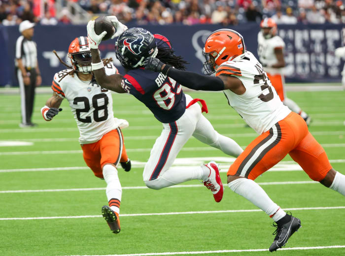 Houston Texans wide receiver Noah Brown (85) makes a catch during the second half of a game against the Cleveland Browns at NRG Stadium.