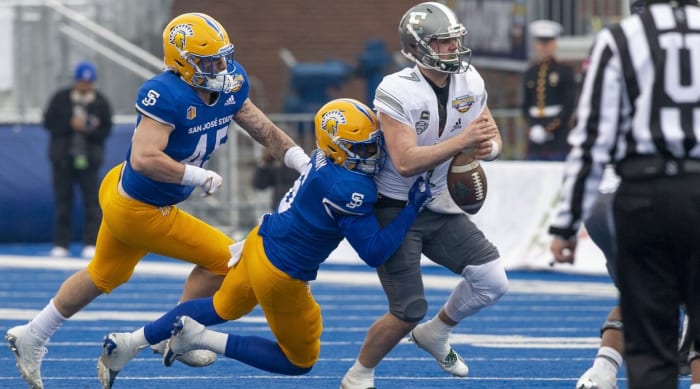 Brunn Parham snatches the ball out of the hands of Eastern Michigan's quarterback during the 2022 Idaho Potato Bowl.