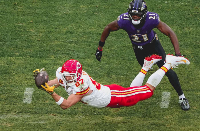 ‘Knockout!’ Kansas City Chiefs' Patrick Mahomes & Travis Kelce Back To ...