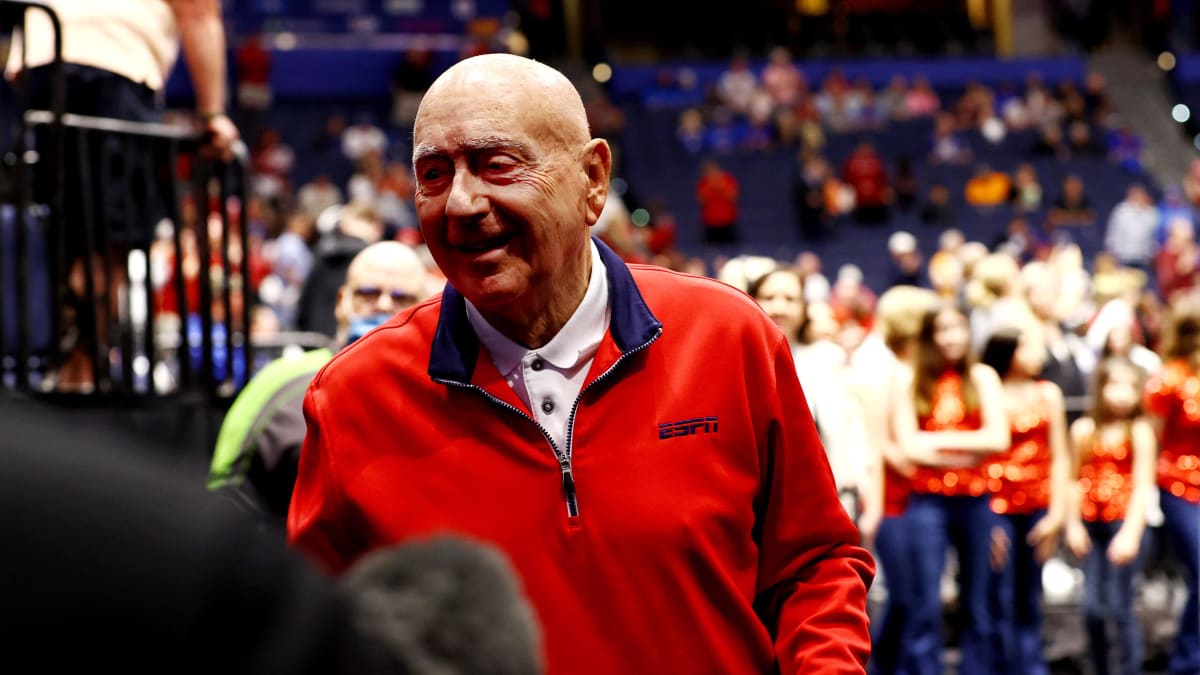 Dick Vitale Predicts Score, Winner Ahead of Duke-UNC Historic Final Four Game