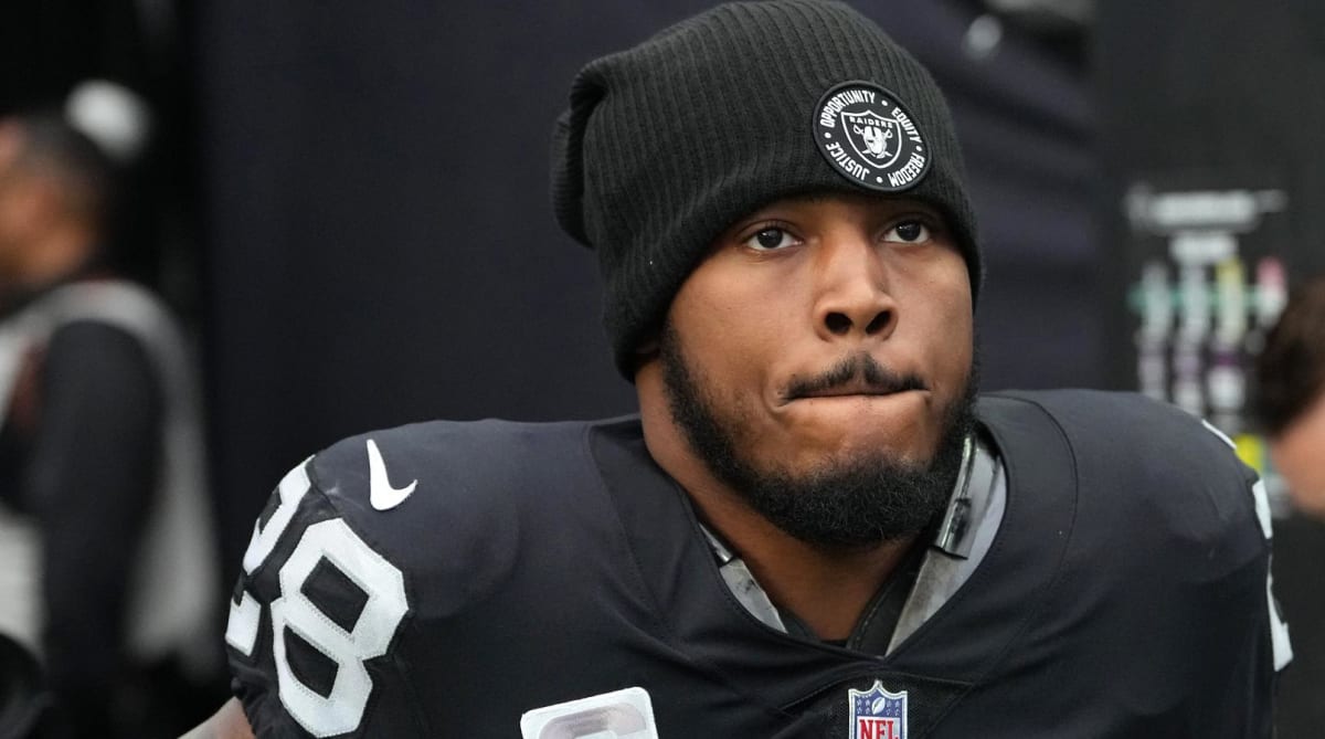 Frustration Boils Over for Raiders Star Josh Jacobs After Loss