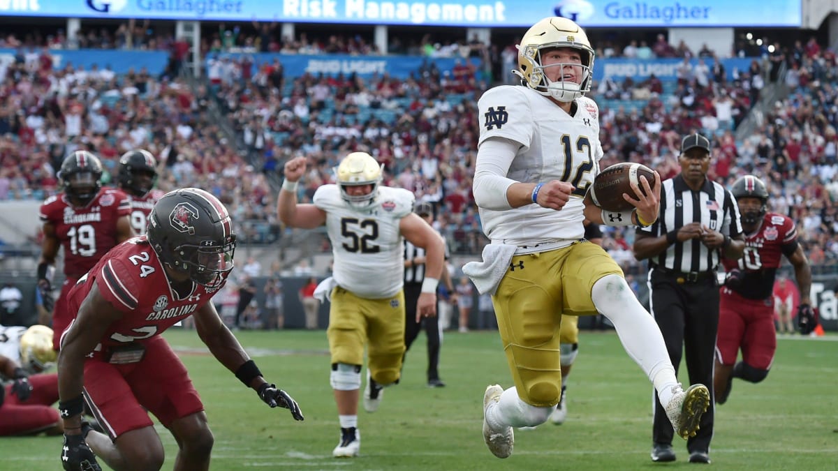 TaxSlayer Gator Bowl photos: Notre Dame vs. South Carolina