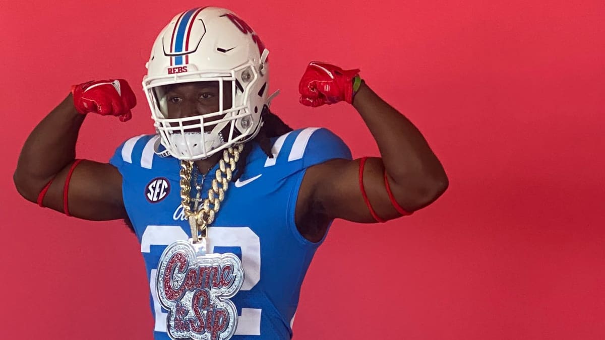 OFFICIAL Ole Miss Signs JUCO 2024 LB Raymond Collins on Early Signing