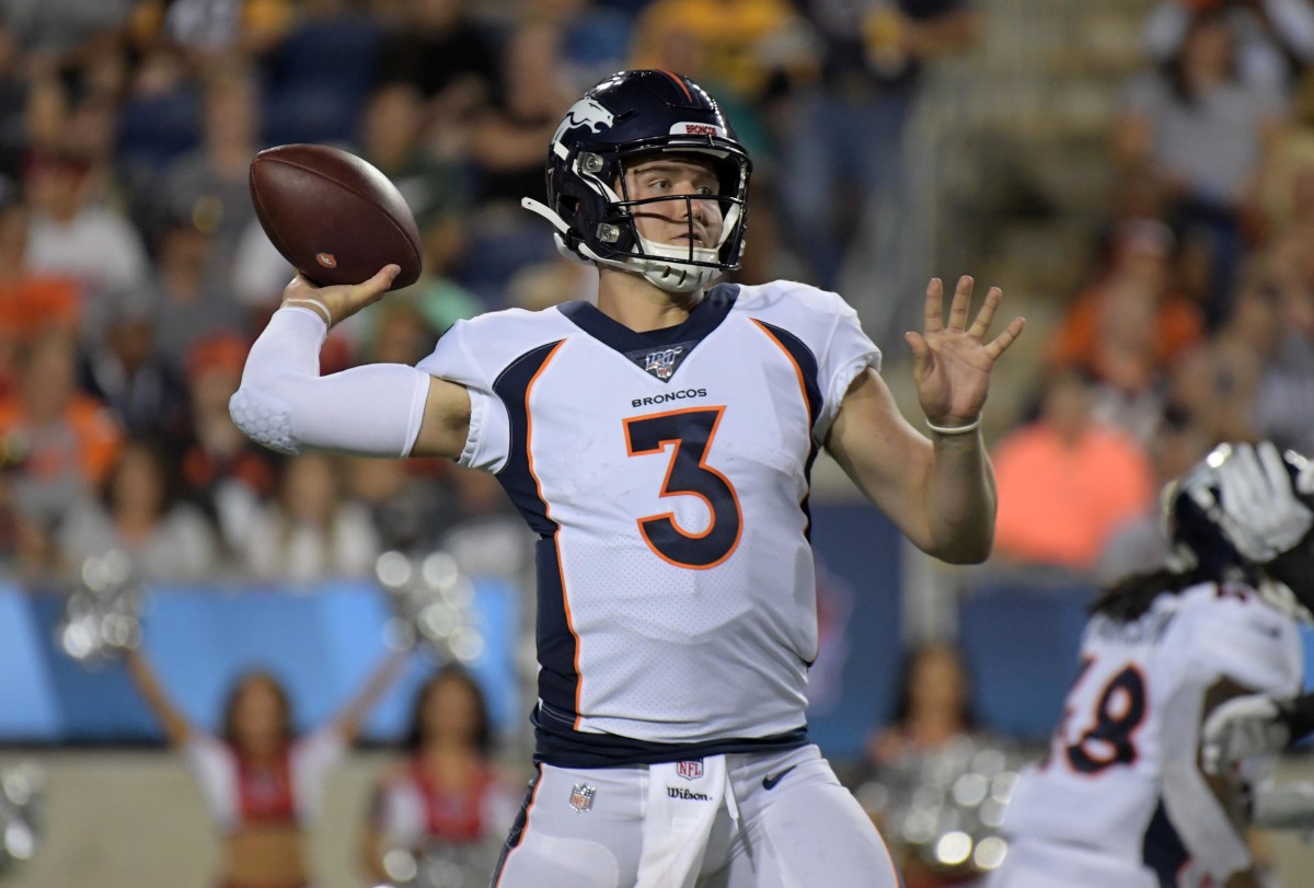 NFL Duelling Flag - Broncos v Jags