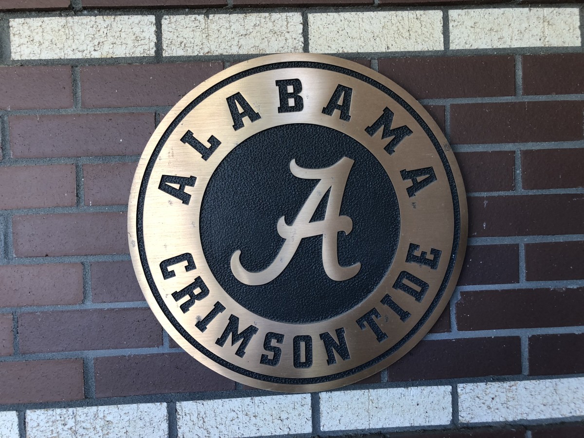 Alabama logo, gold on black and brick