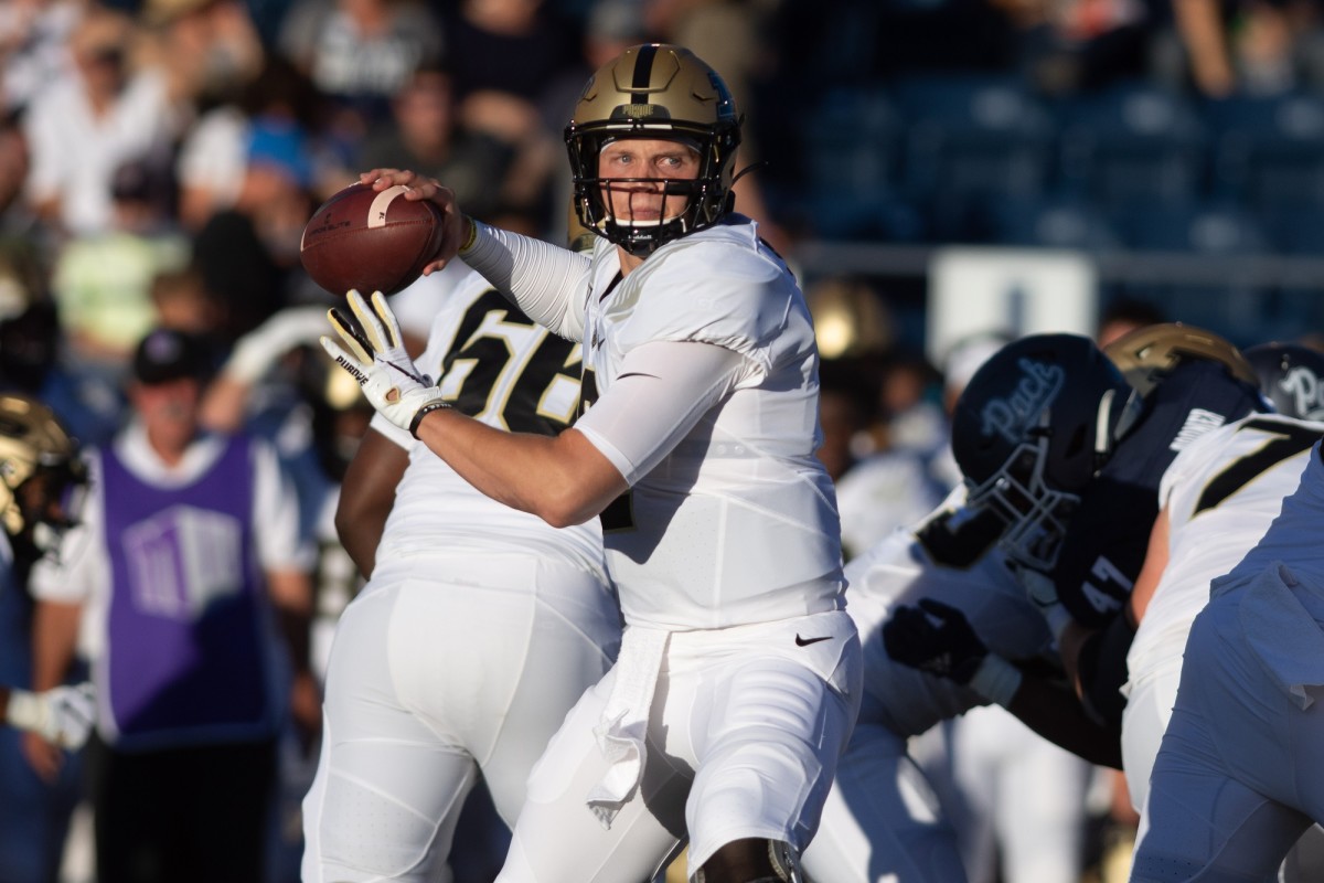 Injury update: Purdue QB Elijah Sindelar still in concussion protocol ...