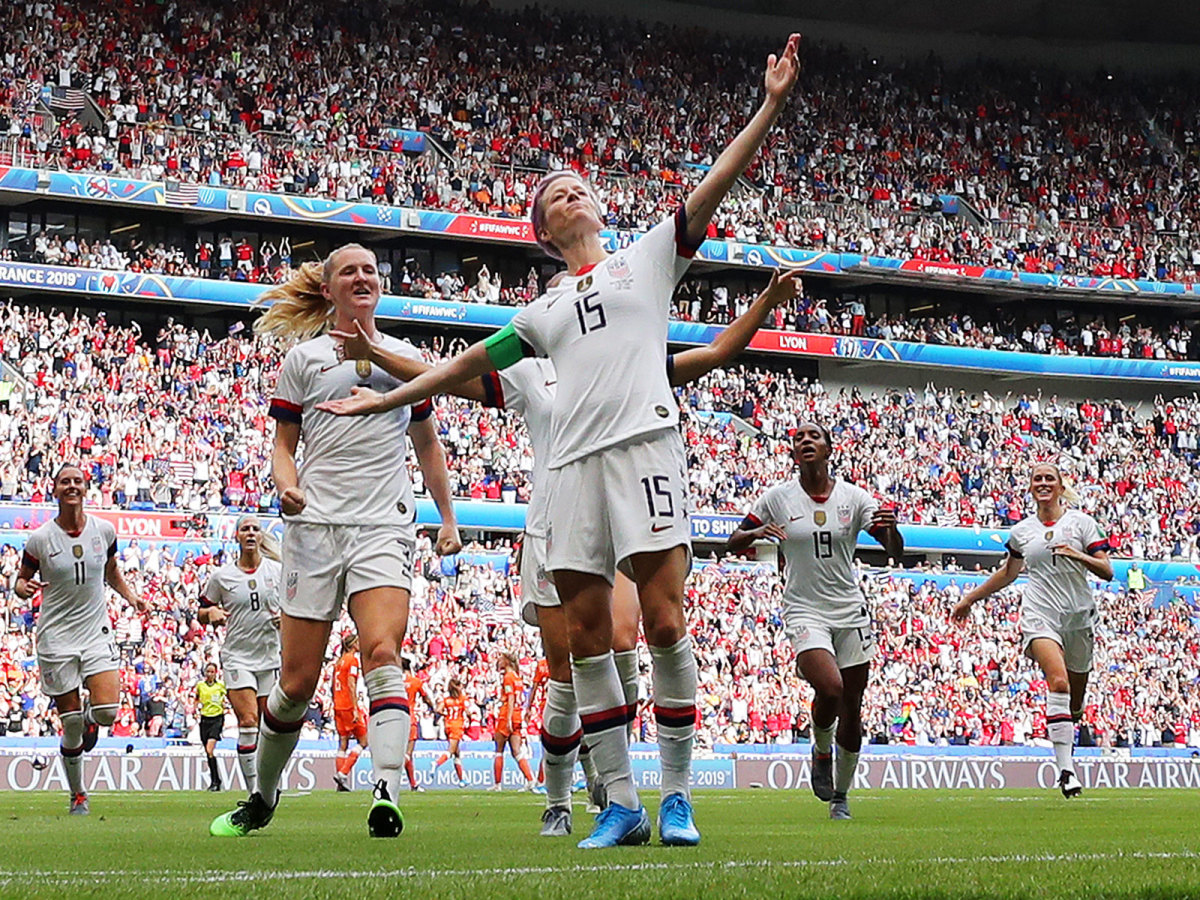 Rapinoe-Pose-WWC