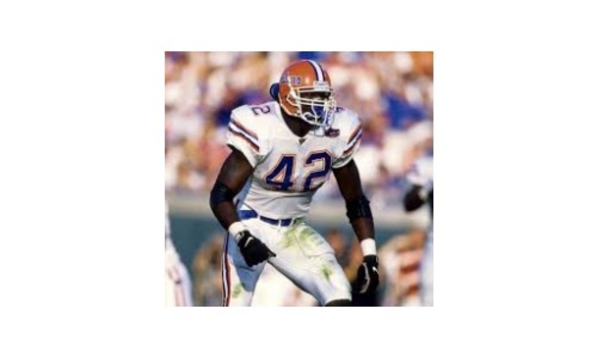 Former Gators linebacker Jevon Kearse chosen as SEC Football Legend -  Sports Illustrated Florida Gators News, Analysis and More