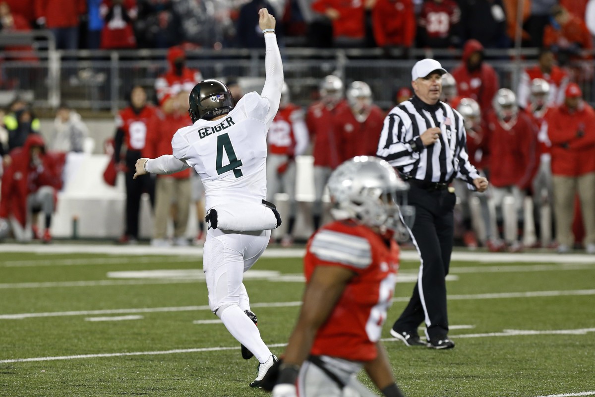 Michael Geiger celebrates his game-winning field goal at OSU in 2015