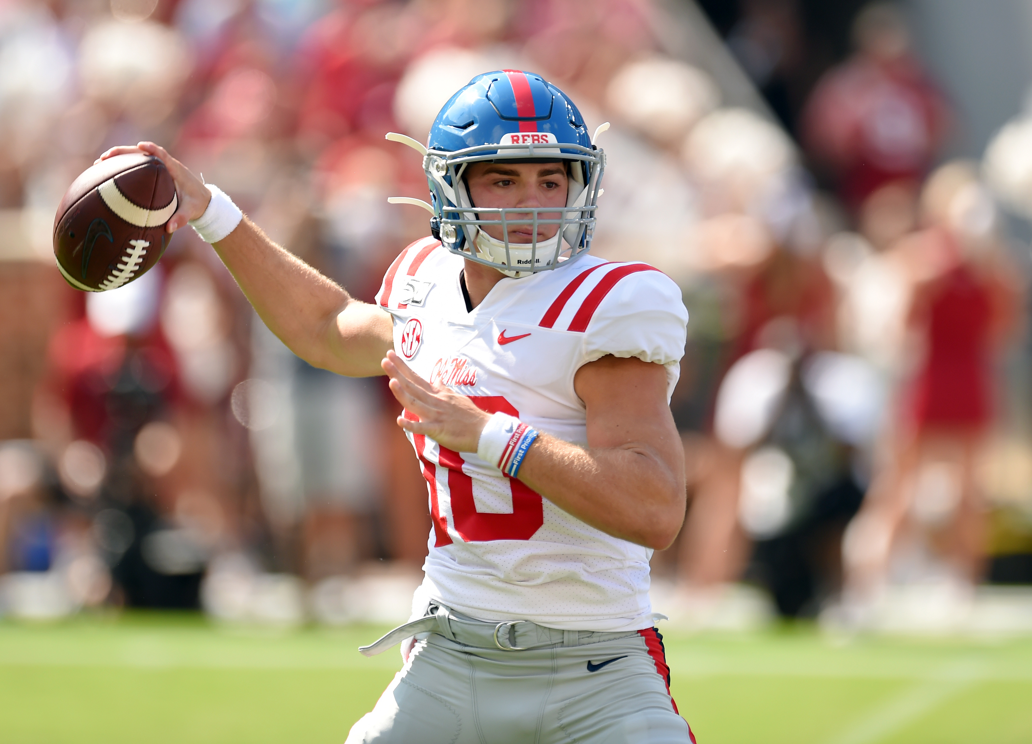 Гренейдс пархэм. Matt Corral, QB, ole Miss. Принцесса квотербек / quarterback Princess (1983). Ole Krambers. Оле Бэкхой фото.