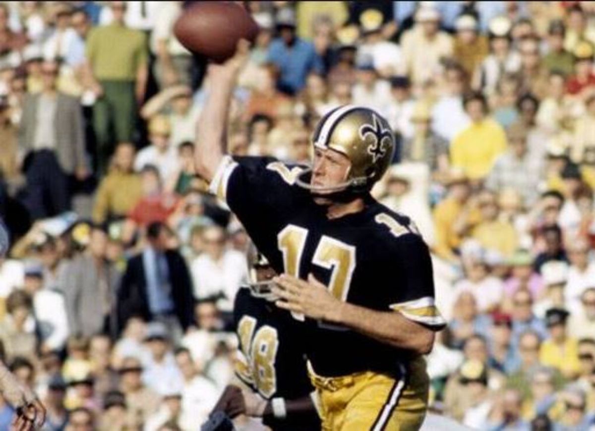 1970 NEW ORLEANS SAINTS GLOSSY TYPE 1 8 X 10 TOM DEMPSEY FIELD GOAL |