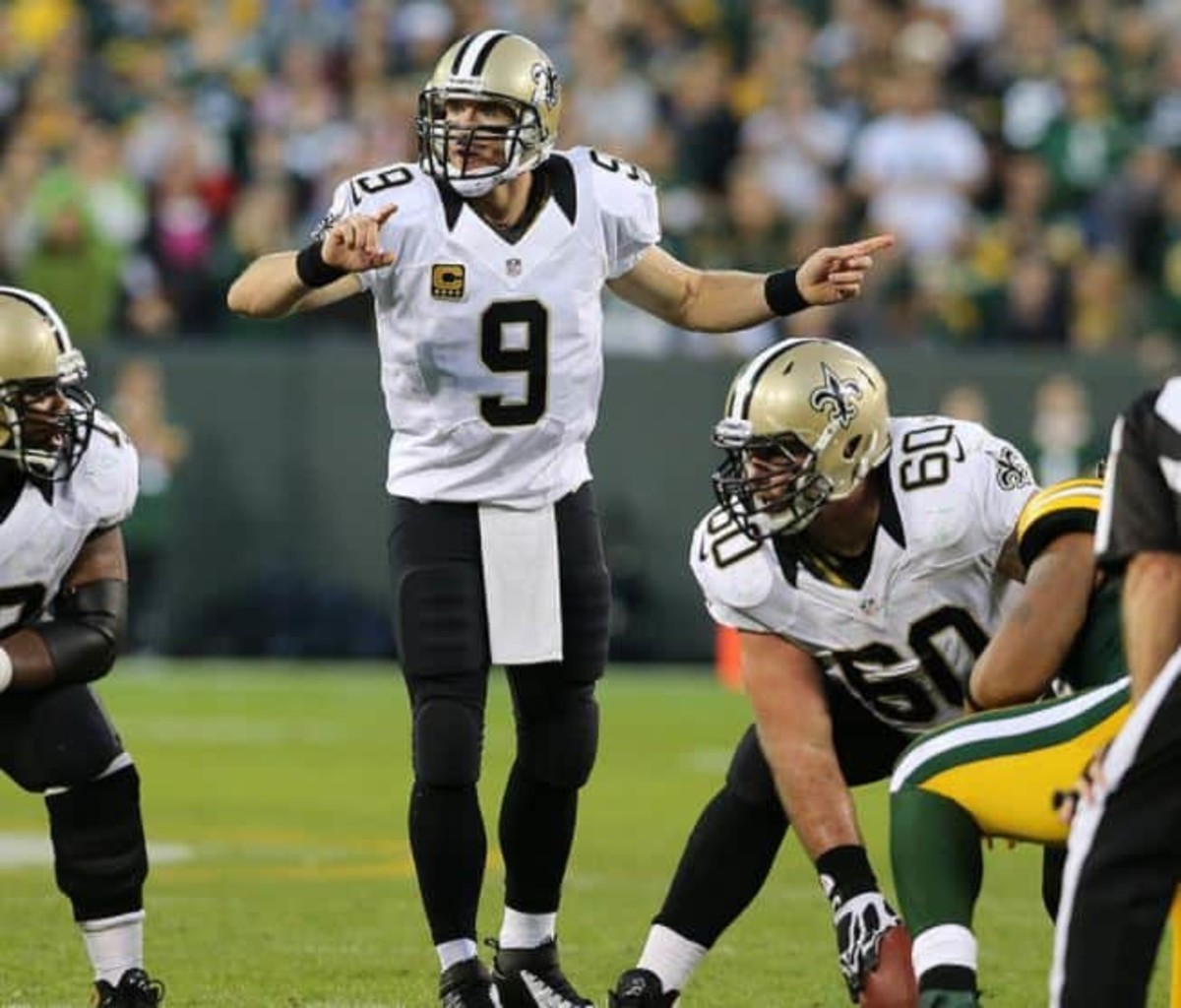 WIDE RIGHT! Lambeau Field erupts as Saints miss field goal