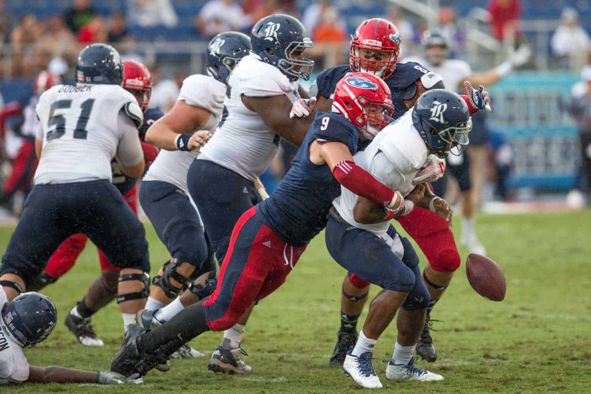 Football: New Orleans Saints select FAU's Trey Hendrickson with 103rd pick  of 2017 NFL Draft – UNIVERSITY PRESS