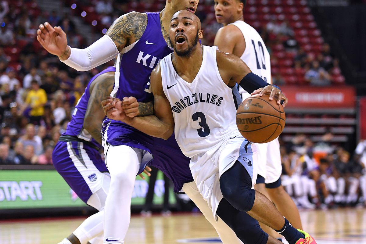 BREAKING: Memphis Grizzlies trade Jevon Carter - Sports Illustrated ...