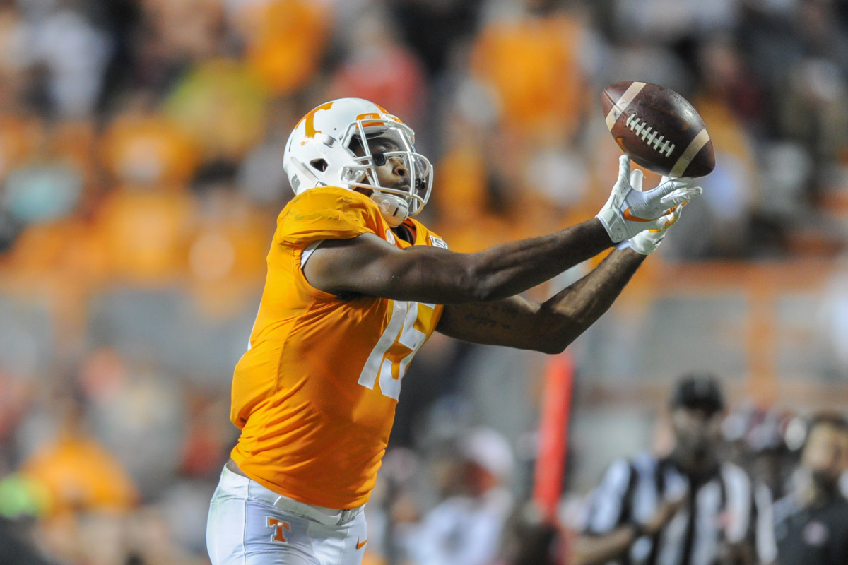 Oct 26, 2019; Knoxville, TN, USA; Tennessee Volunteers wide receiver Jauan Jennings (15) catches a pass during the second half against the South Carolina Gamecocks at Neyland Stadium. Tennessee won 41 to 21. Mandatory Credit: Randy Sartin-USA TODAY Sports