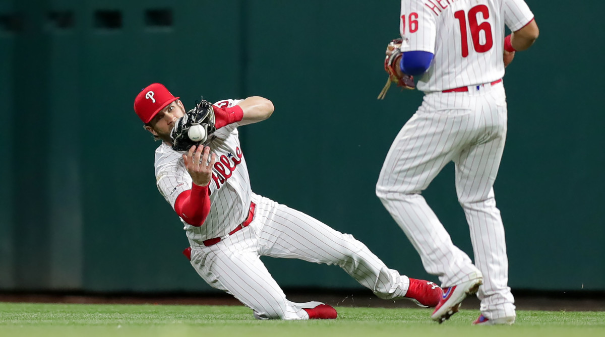 Bryce Harper booed heavily in return to Washington