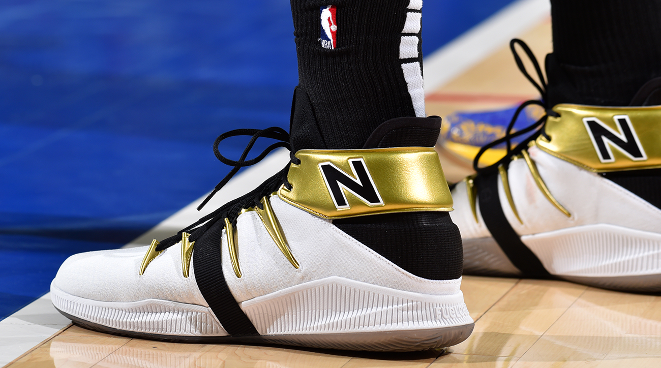 Kawhi Leonard Wears New Balance Shoes in Clippers Colorway - Sports  Illustrated FanNation Kicks News, Analysis and More