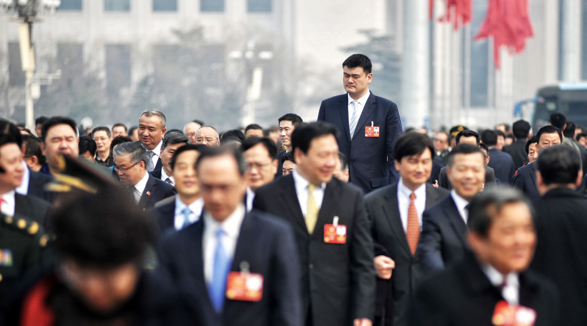 Retired Chinese Basketball Star Yao Ming Smiles Episode Show