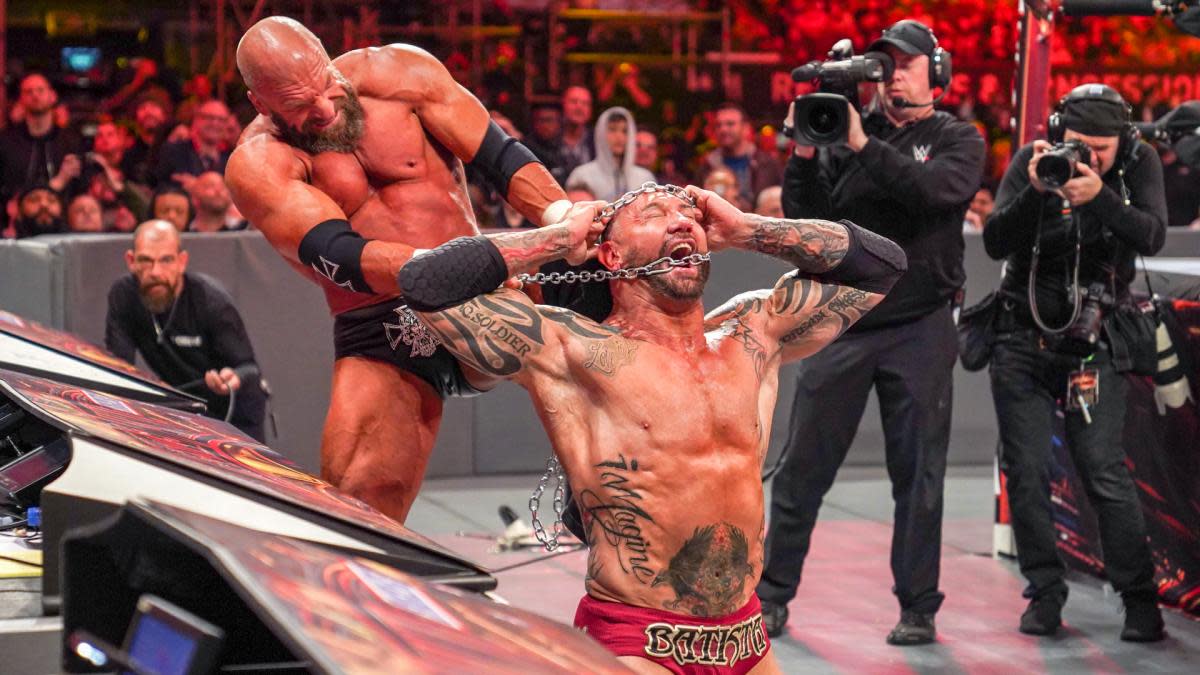 So many years of Brotherhood - 46-year-old WWE Superstar sends a heartfelt  message to Batista