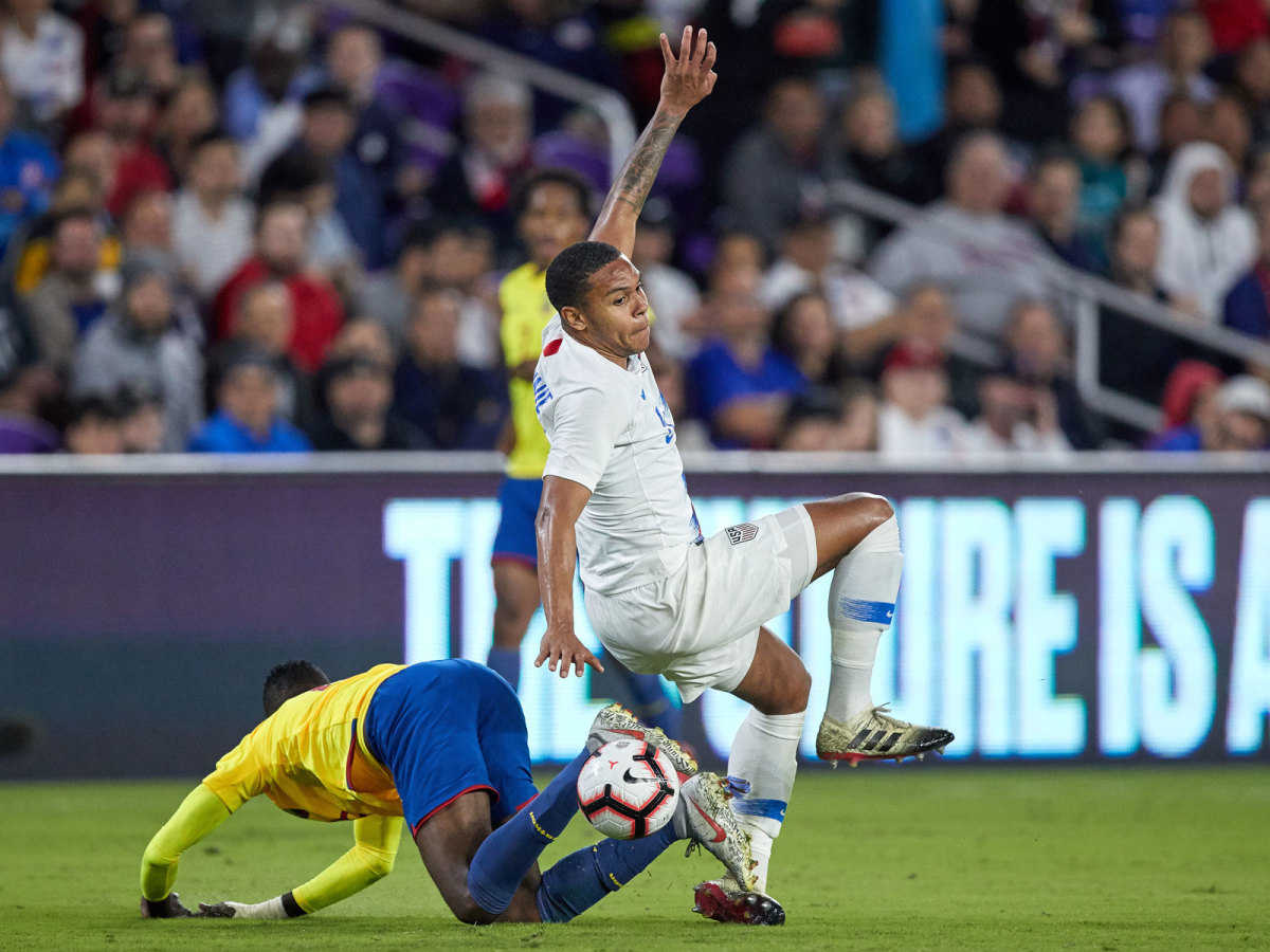 mckennie-injury-usmnt-ecuador.jpg