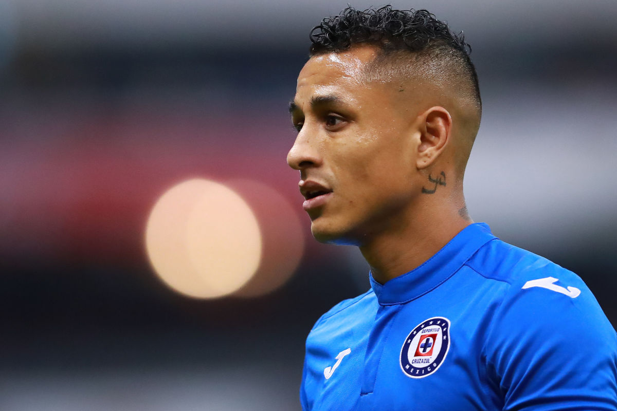 cruz-azul-v-pumas-unam-torneo-clausura-2019-liga-mx-5cedcb8f8110f581f0000002.jpg