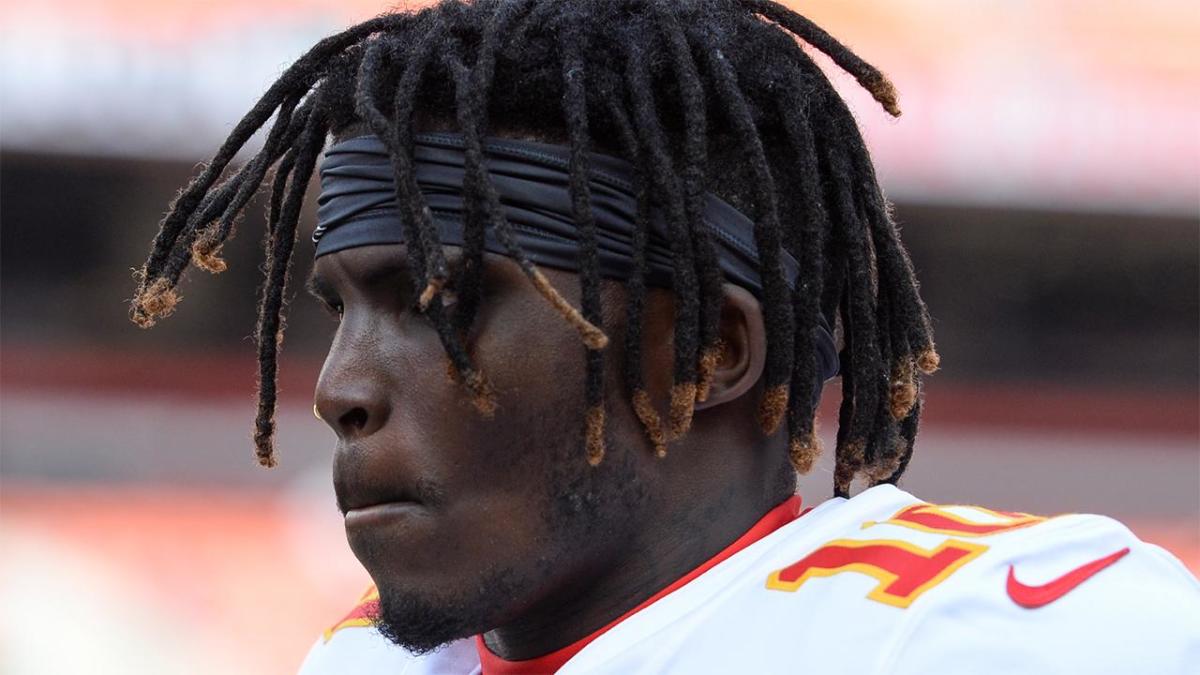 Chiefs' Tyreek Hill under investigation for alleged battery incident