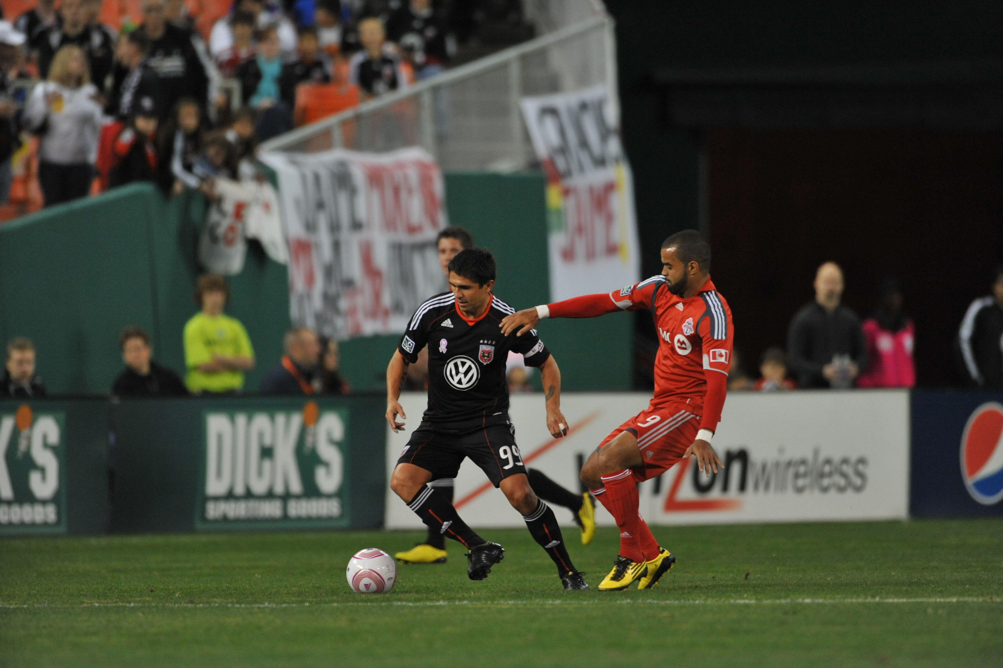 Chasing Roy: MLS All-Star Chris Wondolowski approaches single