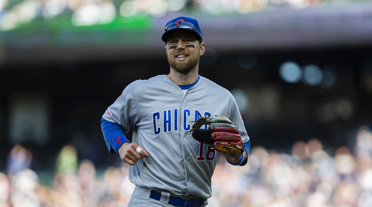 Ben Zobrist shows his South Bend Cubs teammates how to be a big