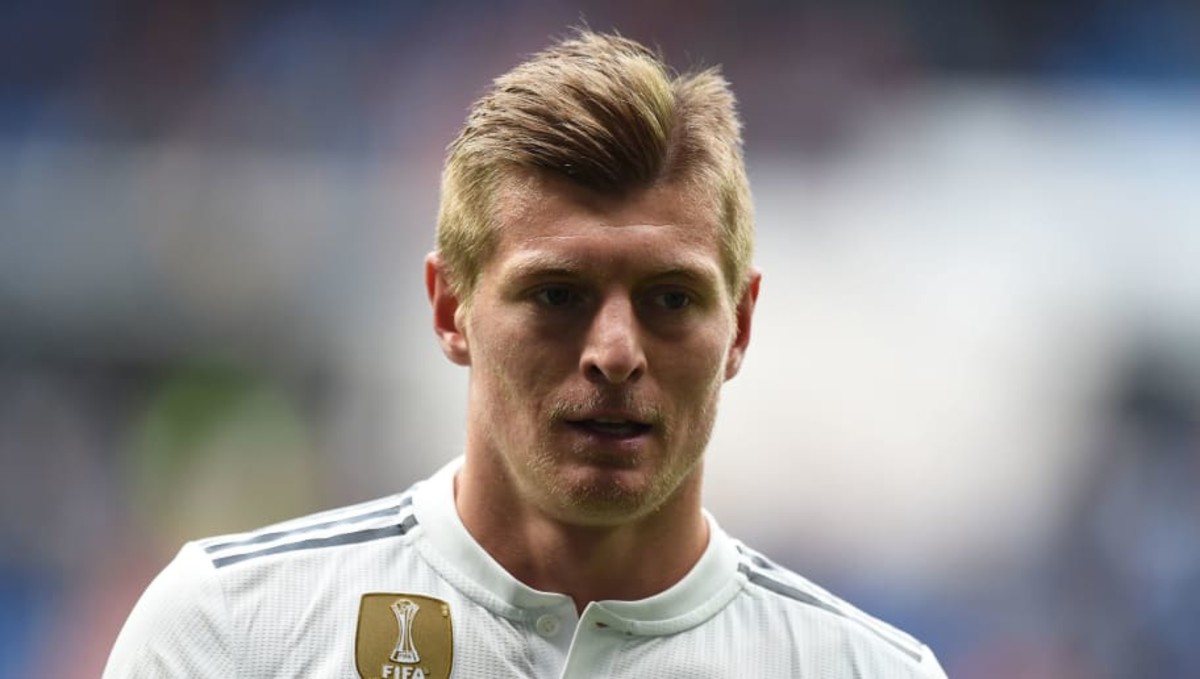 Toni Kroos: Real Madrid star tweets rumors of exit are 'false' - Sports