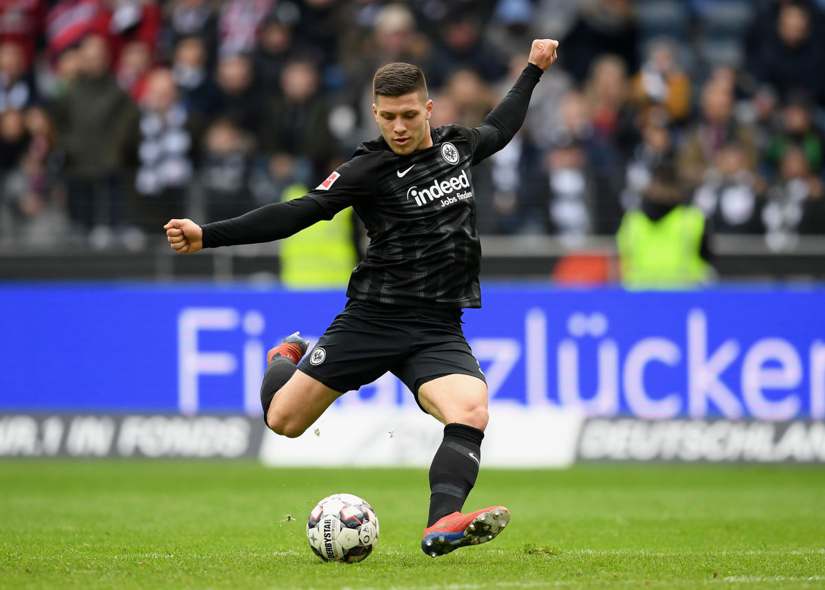 eintracht-frankfurt-v-1-fc-nuernberg-bundesliga-5c9a232e2cf1f5ecf3000002.jpg