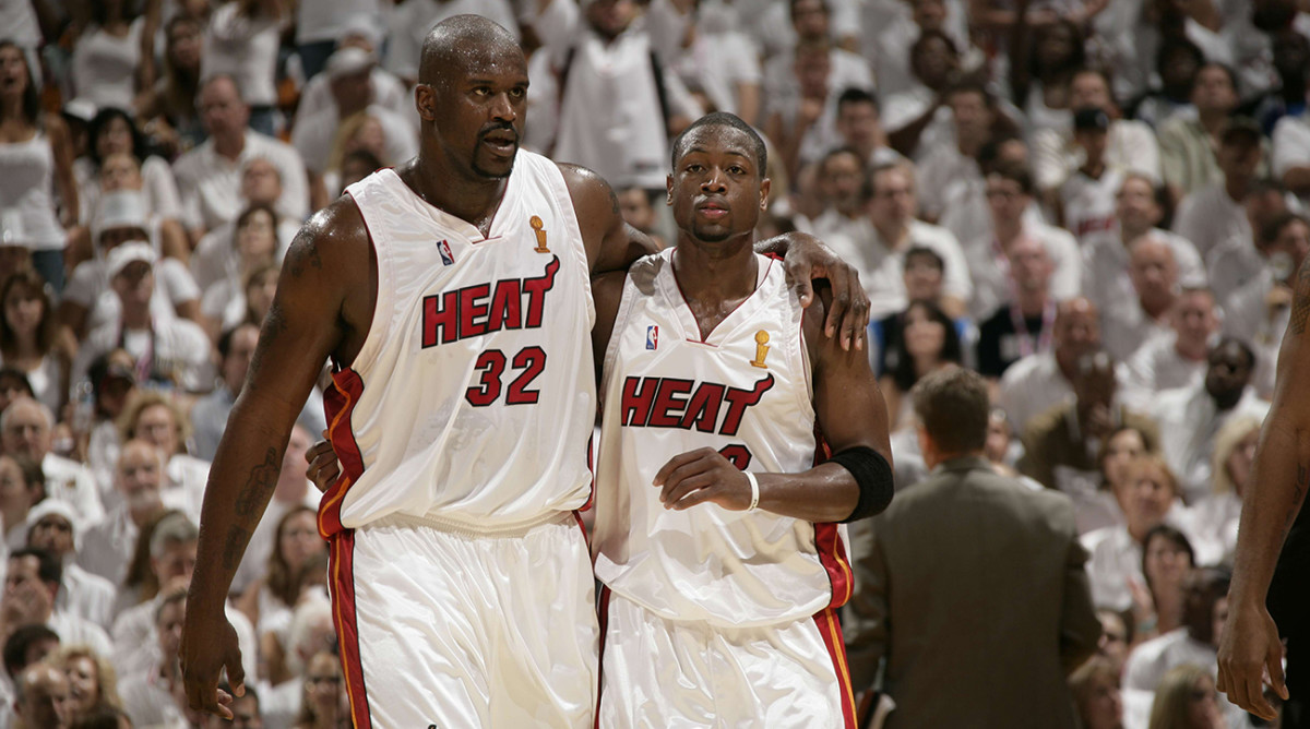 Dwyane Wade Returns To Miami For The First Time! 